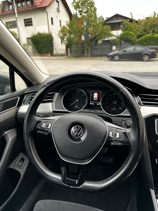 VW Passat Variant 2,0 TDI DSG Automatik*Highline*LED*Kamera*Navi*, fotografija 13