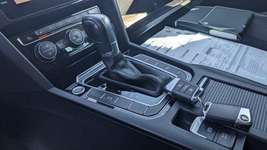 VW PASSAT VARIANT 2.0 TDI DSG HIGHLINE, fotografija 15