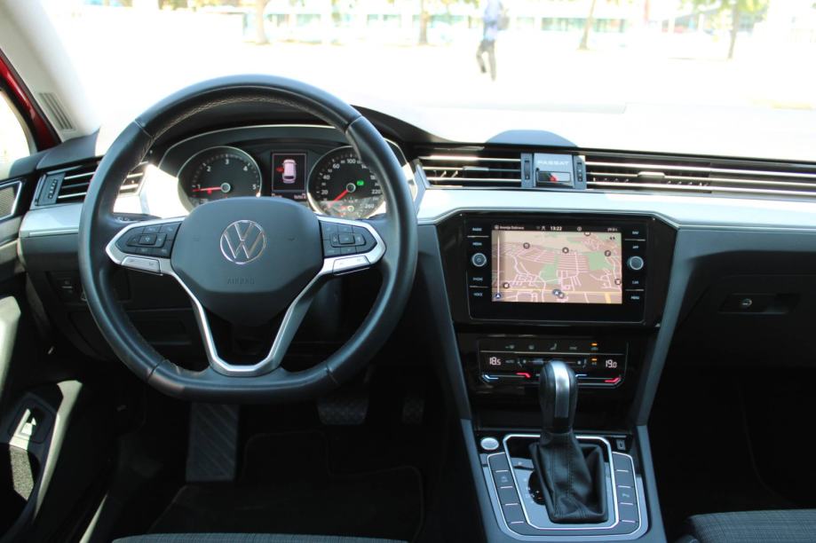 VW Passat Variant 2.0 TDi DSG *LED, NAVIGACIJA*, fotografija 12