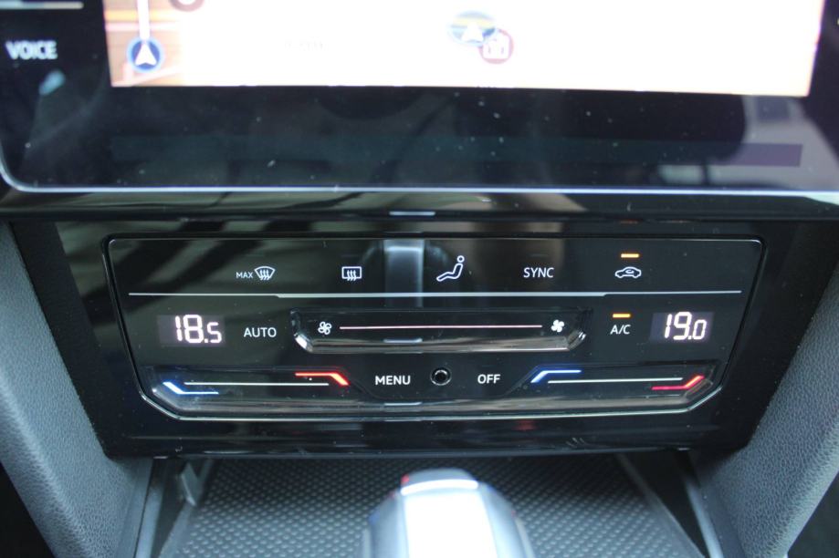 VW Passat Variant 2.0 TDi DSG *LED, NAVIGACIJA*, fotografija 17
