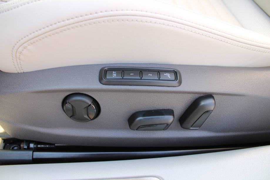 VW Passat Variant 2.0 TDi DSG *PANORAMA, GRIJANJE I HLAĐENJE SJEDALA,, fotografija 11