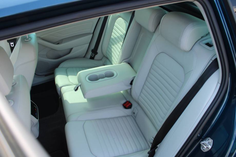 VW Passat Variant 2.0 TDi DSG *PANORAMA, GRIJANJE I HLAĐENJE SJEDALA,, fotografija 12