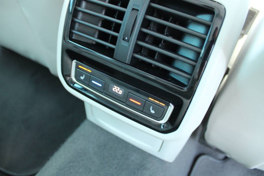 VW Passat Variant 2.0 TDi DSG *PANORAMA, GRIJANJE I HLAĐENJE SJEDALA,, fotografija 13