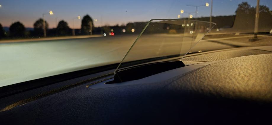 VW Passat Variant 2.0 TDI 200KS R-LINE / WEBASTO / HK / PANO / MATRIX, fotografija 13