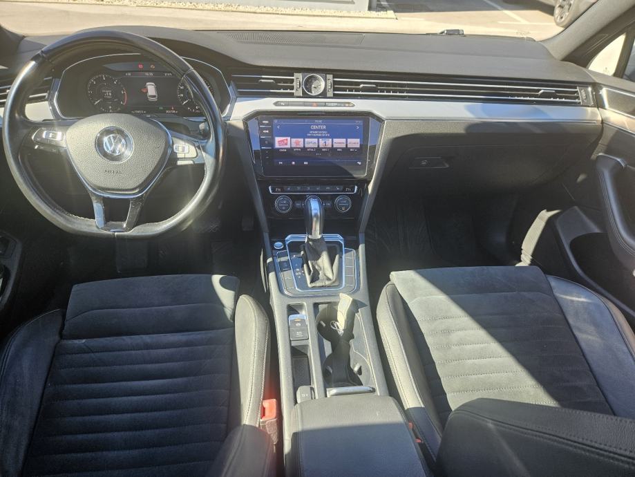 VW Passat Variant 2,0 TDI DSG R-LINE PANORAMA NAVI LED VELIKI SERVIS, fotografija 7