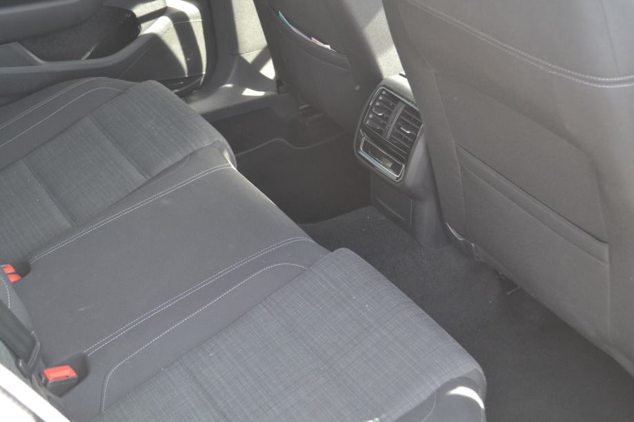 VW Passat Variant 2,0 TDI DSG ** rata 280€ ** BEZ UČEŠĆA ** servisna, fotografija 13