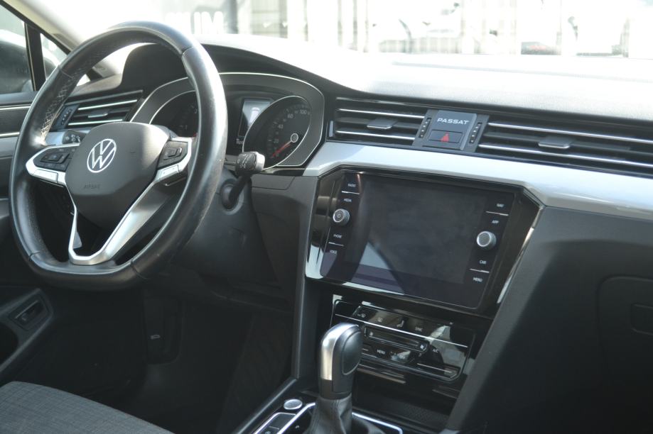 VW Passat Variant 2,0 TDI DSG ** rata 280€ ** BEZ UČEŠĆA ** servisna, fotografija 9