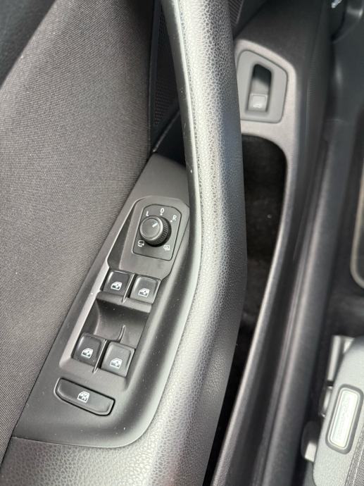 VW Passat SW‼️2g JAMSTVO‼️2.0 TDI DSG | REDIZAJN | 2020 | 150 KS | PDV, fotografija 19