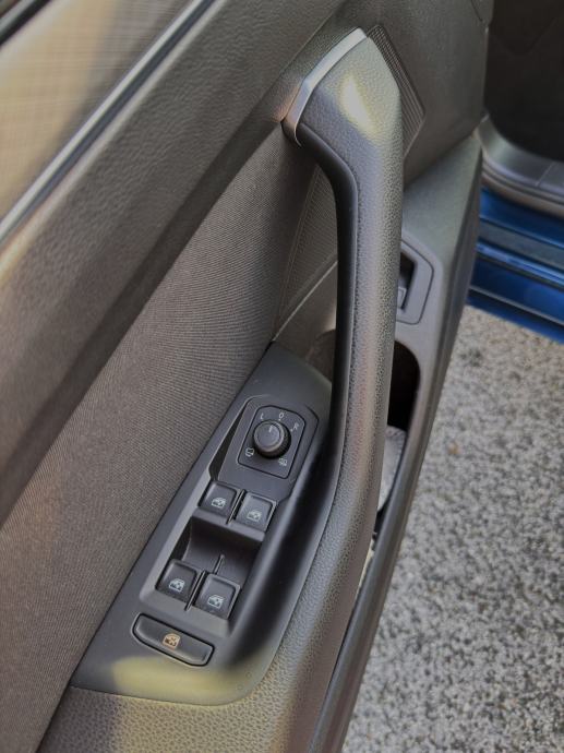 VW Passat Variant 2,0 TDI DSG, fotografija 13