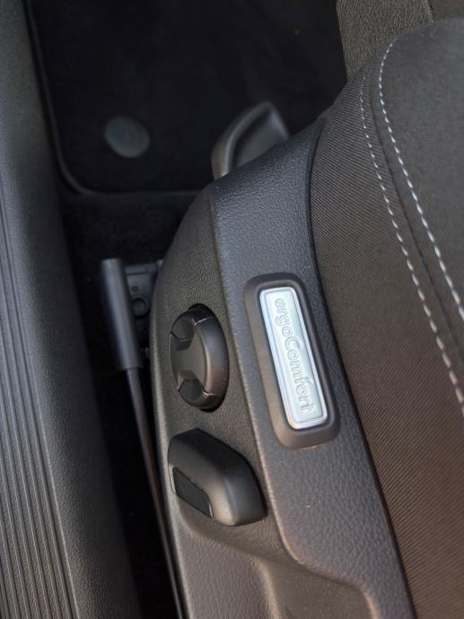 VW Passat Variant 2,0 TDI DSG, fotografija 16