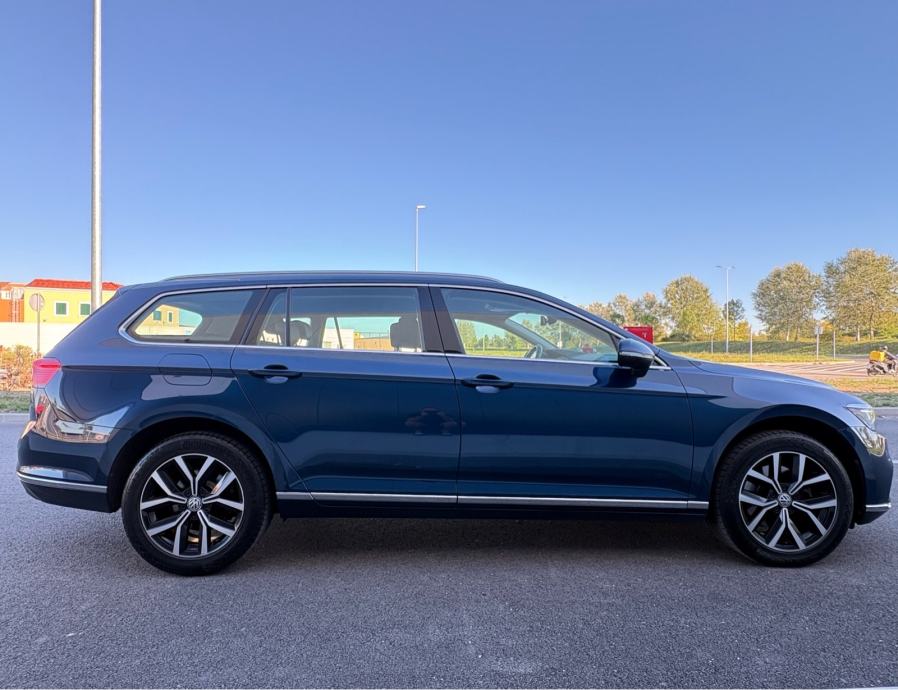 VW Passat Variant 2,0 TDI, 190KS,DSG,IQled matrix,alcantara,adapt.temp, fotografija 8