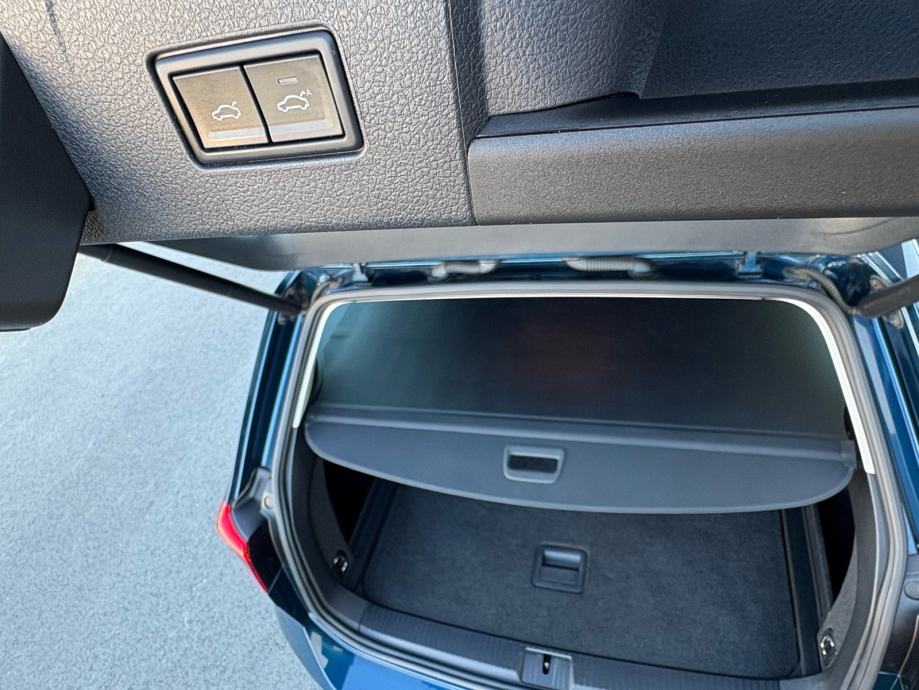 VW Passat Variant 2,0 TDI, 190KS,DSG,IQled matrix,alcantara,adapt.temp, fotografija 12