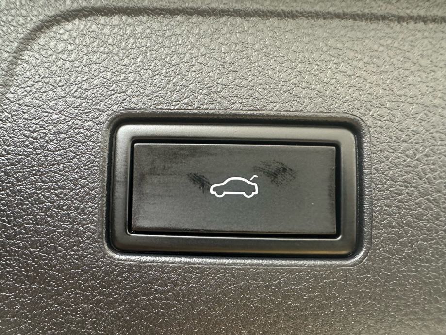VW Passat Variant 2,0 TDI ELEGANCE *GRIJANJE SJEDALA*ACC*NAVI*KAMERA**, fotografija 18