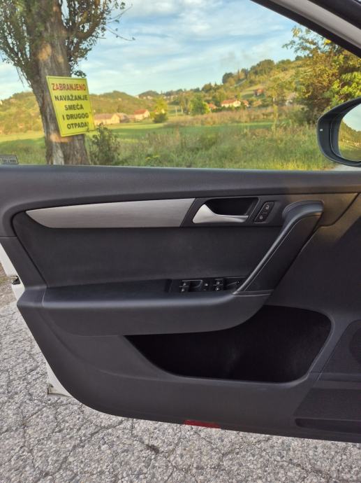 VW Passat Variant 2,0 TDI, fotografija 13