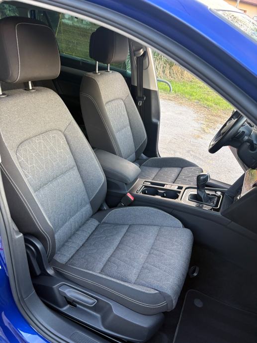 VW Passat Variant 2.0TDI DSG R-Line,IQ.Light,Discover Pro,Kamera,reg, fotografija 19
