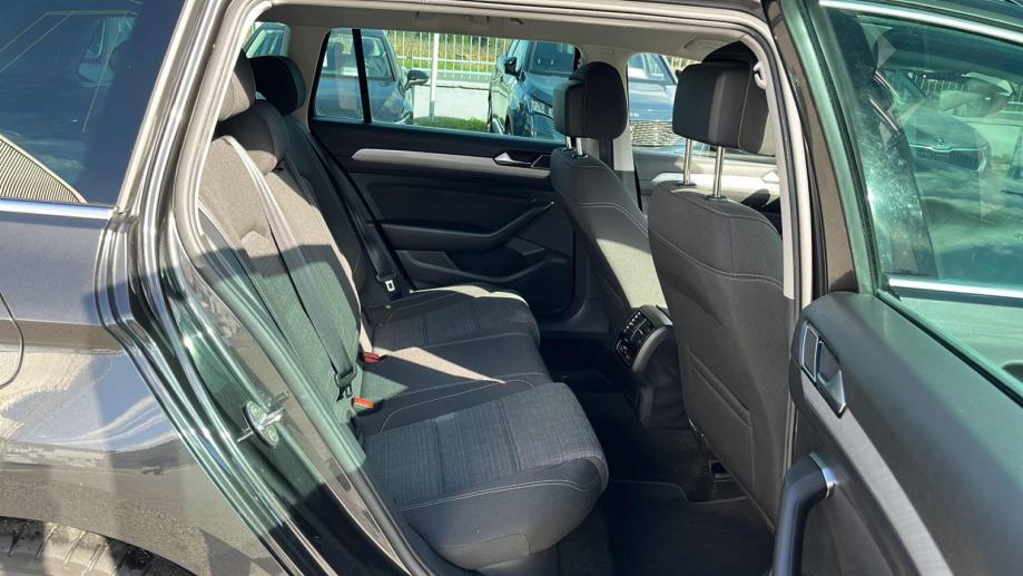 VW PASSAT Variant 2021 • PREMIUM jamstvo • AutoZubak Rabljena, fotografija 10