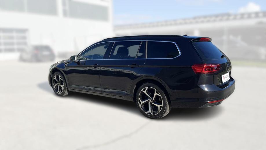 VW PASSAT Variant 2023 • PREMIUM jamstvo • AutoZubak Rabljena, fotografija 7