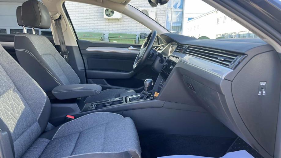 VW PASSAT Variant 2023 • PREMIUM jamstvo • AutoZubak Rabljena, fotografija 9