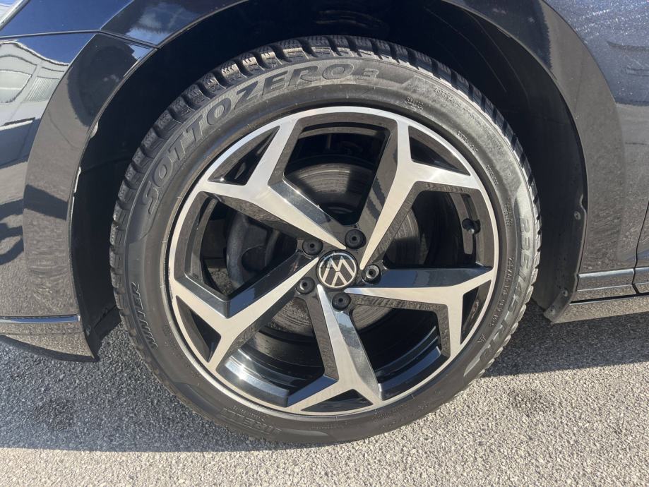 VW PASSAT Variant 2023 • PREMIUM jamstvo • AutoZubak Rabljena, fotografija 16