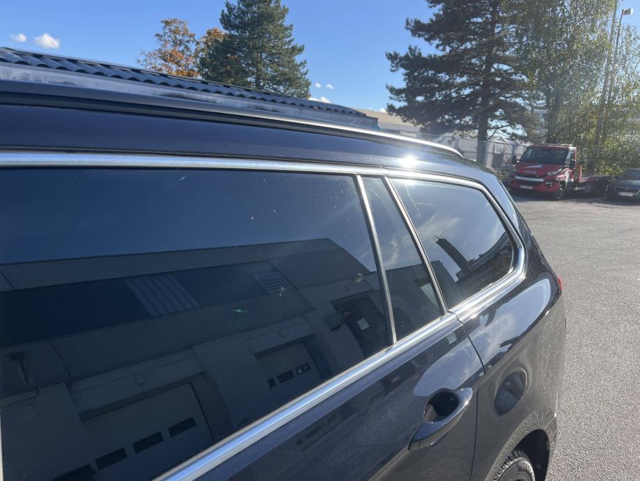 VW PASSAT Variant 2023 • PREMIUM jamstvo • AutoZubak Rabljena, fotografija 17
