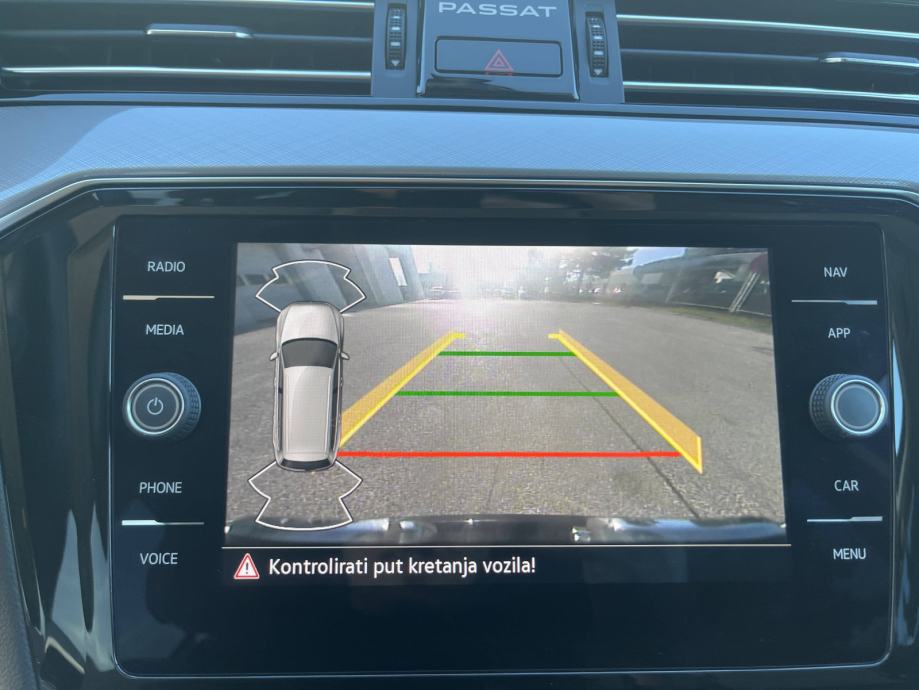 VW PASSAT Variant 2023 • PREMIUM jamstvo • AutoZubak Rabljena, fotografija 20
