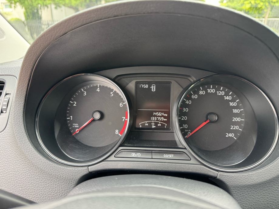 VW Polo 1,0 5 VRATA / HR AUTO !!, fotografija 10