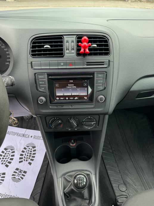VW Polo 1,0 5 VRATA / HR AUTO !!, fotografija 15