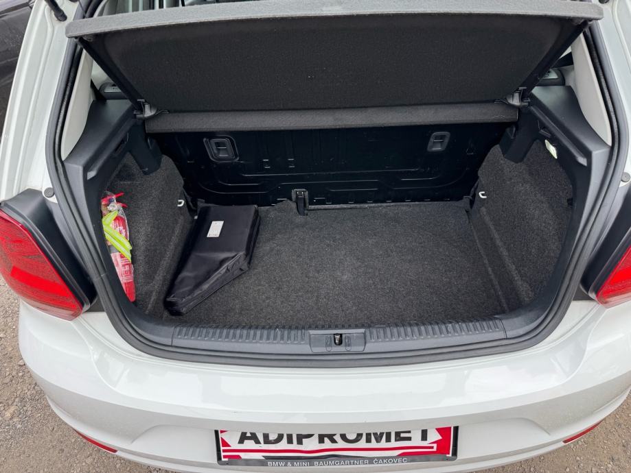 VW Polo 1,0 5 VRATA / HR AUTO !!, fotografija 18