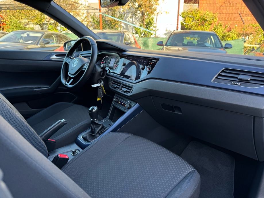 VW Polo 1,0 TSI / UNITED / AUT KLIMA / NAVI / 70KW / JAMSTVO, fotografija 17