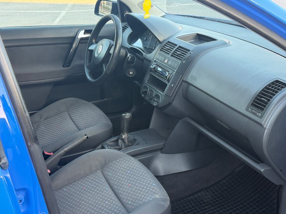 VW Polo 1,2/12V-reg. 8/27 moguča zamjena, fotografija 5
