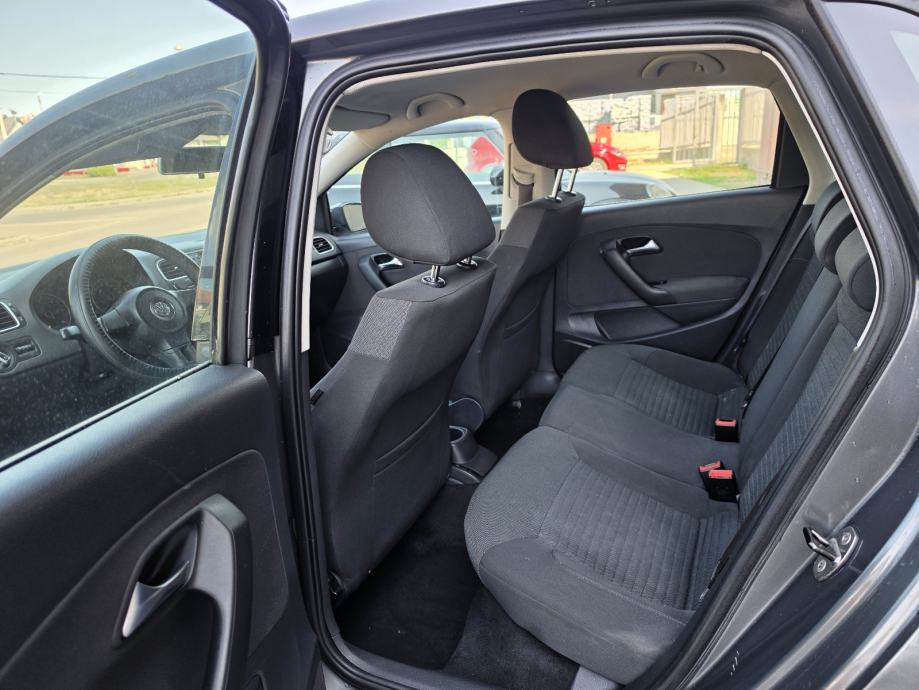 VW Polo 1,2 TDI **klima**servis**, fotografija 9