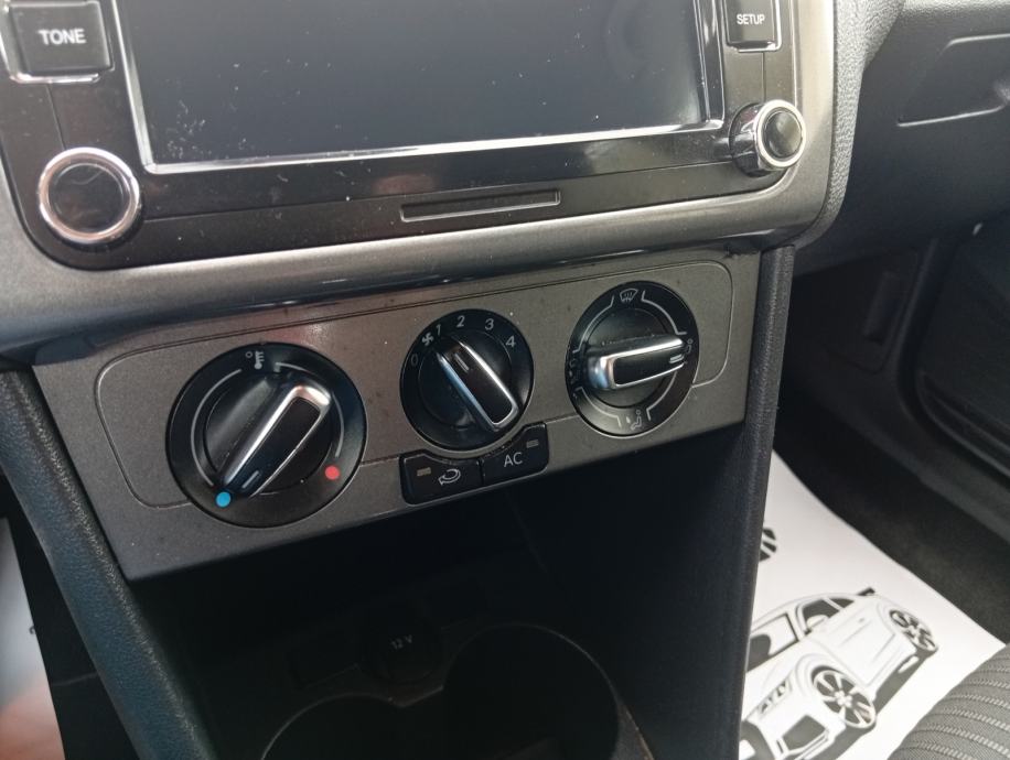 VW Polo 1,2 TDI mod.2012 - KLIMA/ EL.PRE/ GR.SJEDALA/ ALU / NAVIGACIJA, fotografija 13