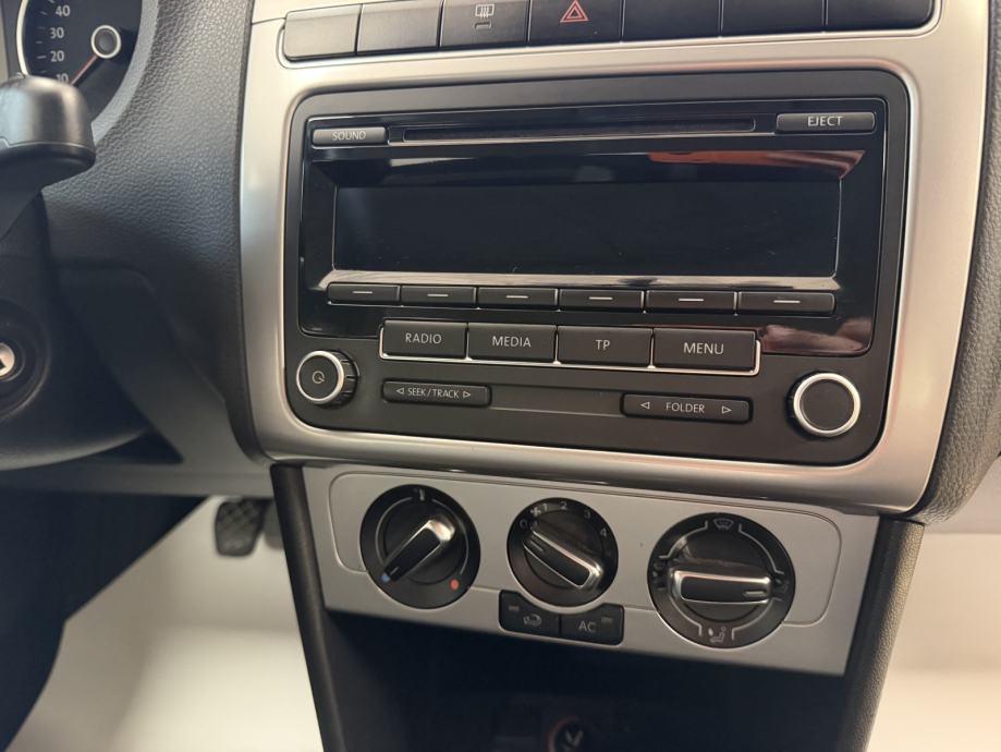 VW Polo 1,2 TDI** PRVI VLASNIK**, fotografija 14