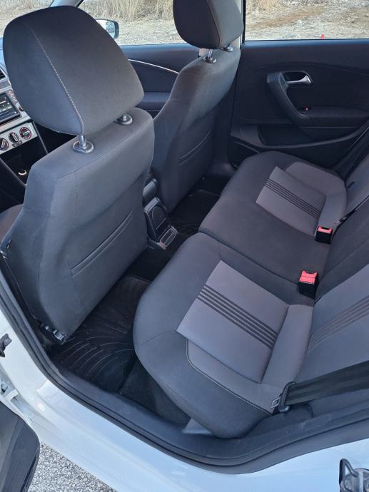 VW Polo 1,4 TDI BMT, fotografija 10