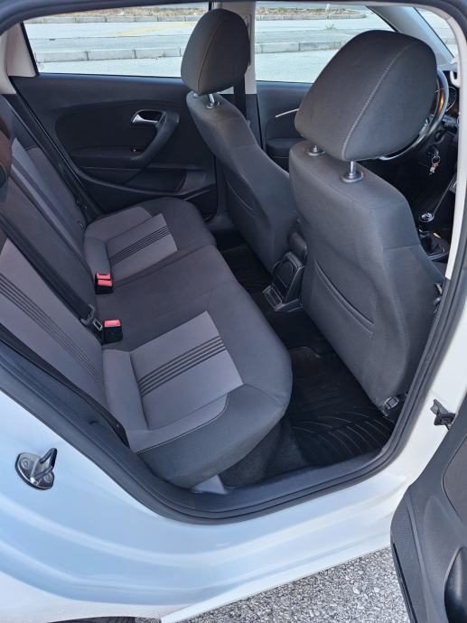 VW Polo 1,4 TDI BMT, fotografija 12