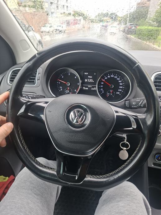 VW Polo 1,4 TDI BMT lounge oprema zamjena c klasa, fotografija 9