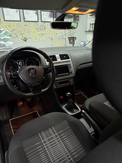 VW Polo 1.4 TDI LOUNGE 90 KS – 65.000 km – nove Continental gume, fotografija 11