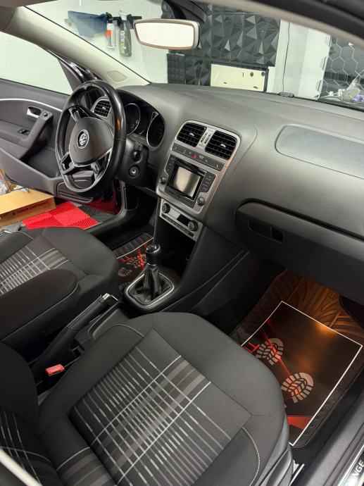 VW Polo 1.4 TDI LOUNGE 90 KS – 65.000 km – nove Continental gume, fotografija 15