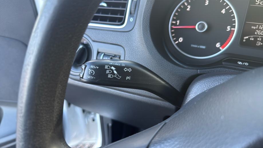 VW Polo 1,6 TDI BLUEMOTION, fotografija 10