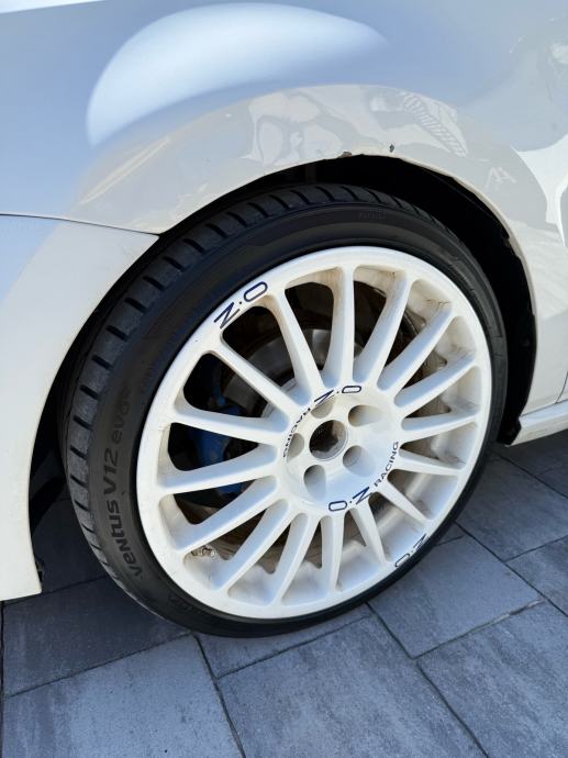 VW Polo 1,6 TDI/GTI LOOK, fotografija 3