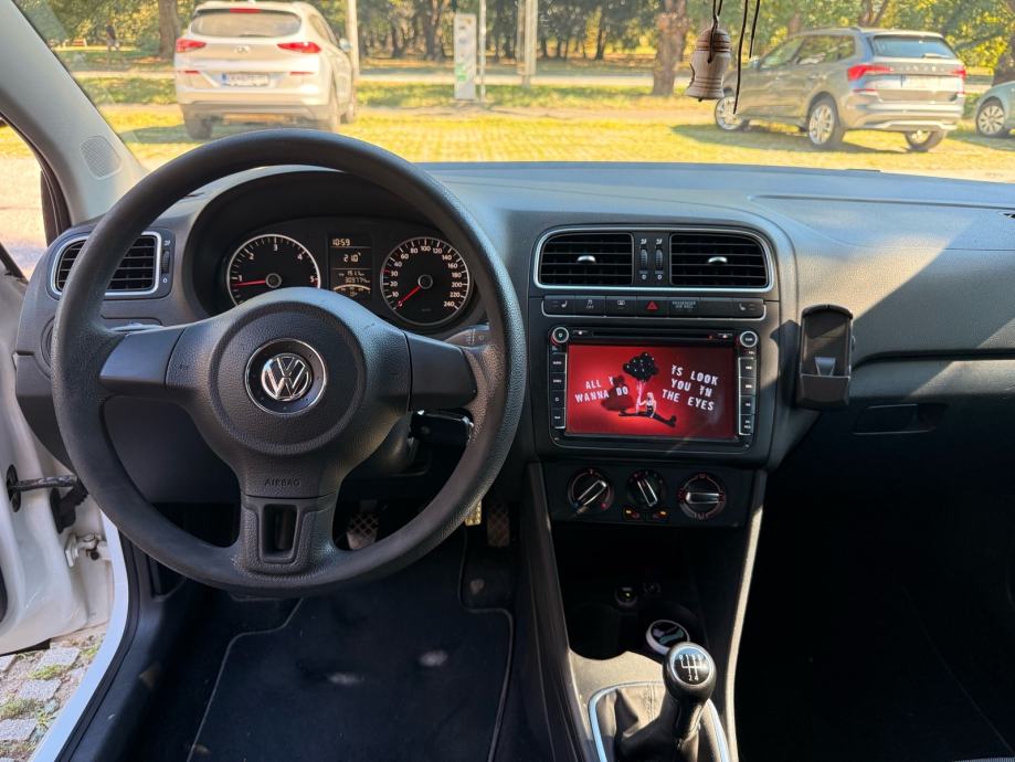 VW Polo 1,6 TDI/GTI LOOK, fotografija 13
