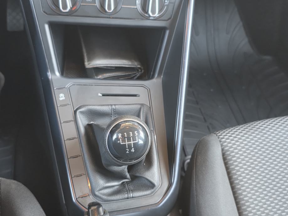 VW Polo 1,6 TDI, fotografija 8