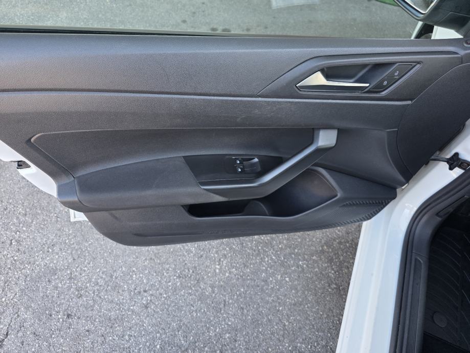 VW Polo 1,6 TDI, fotografija 11