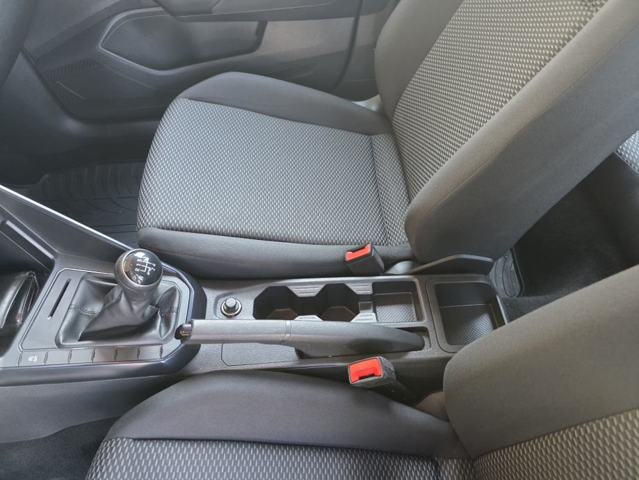 VW Polo 1,6 TDI, fotografija 14