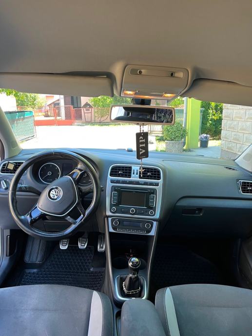 VW Polo 1,6 TDI, fotografija 8