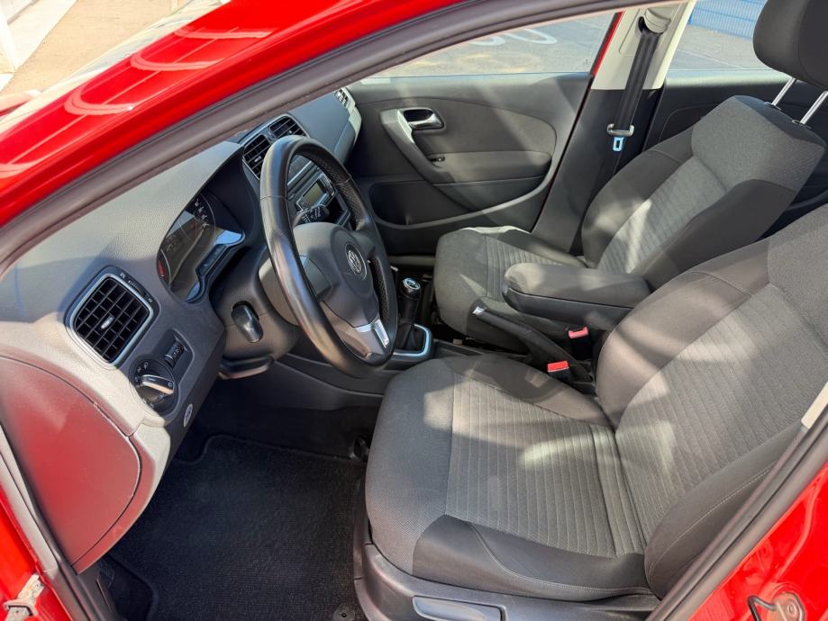 VW Polo 1,6 TDI, fotografija 9