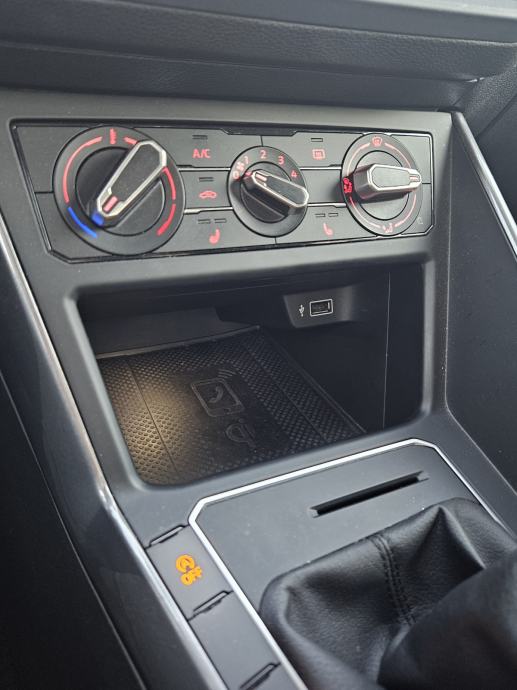 VW Polo 1,6 TDI, fotografija 7