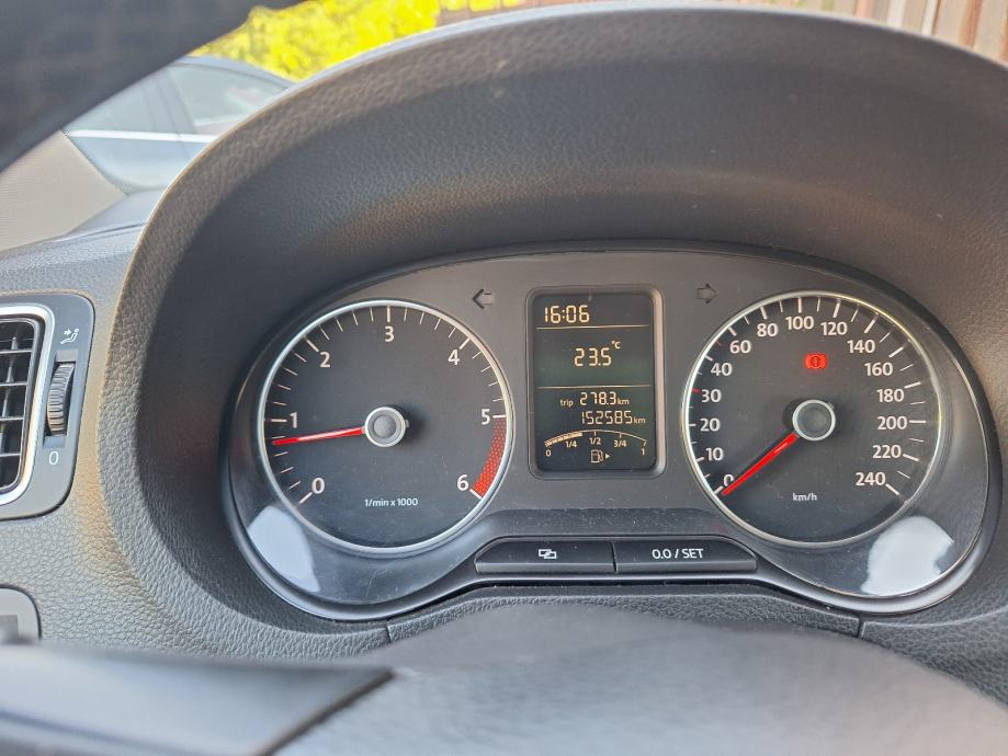 VW Polo 1,6 TDI,regan 09/27,HR auto, fotografija 13