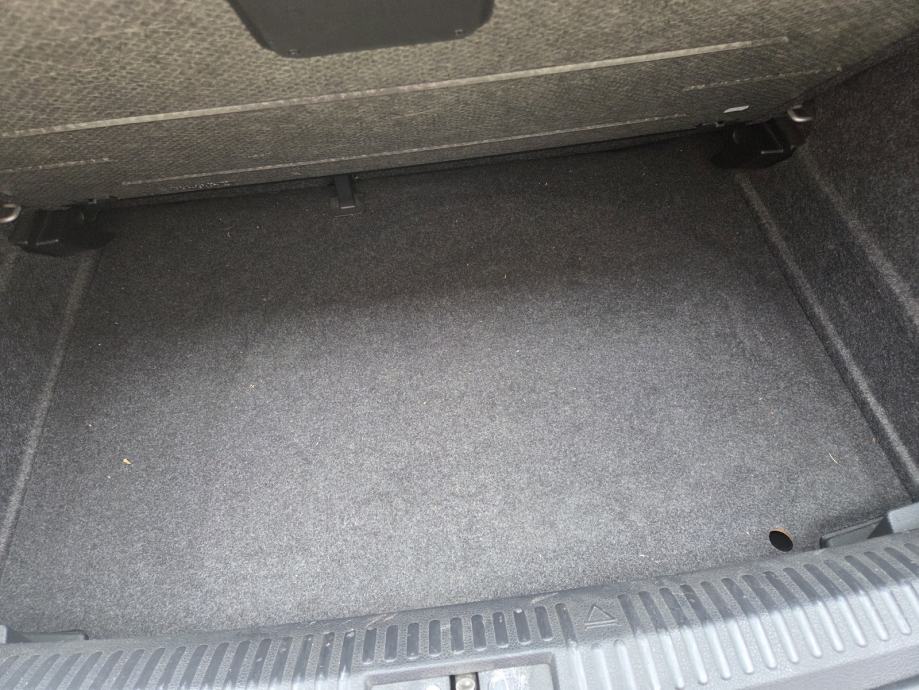 VW Polo 1,6 TDI veliki servis reg 7 2027 moguca zamjena, fotografija 8