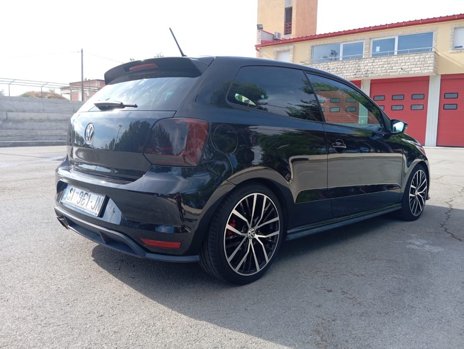VW Polo 1,8 GTI BMT, fotografija 4